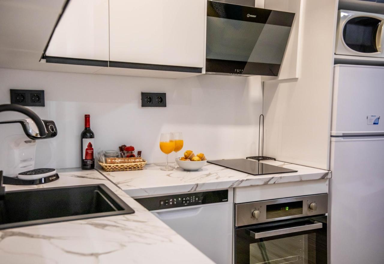 Tuguest Avenida Madrid Lägenhet Granada Exteriör bild